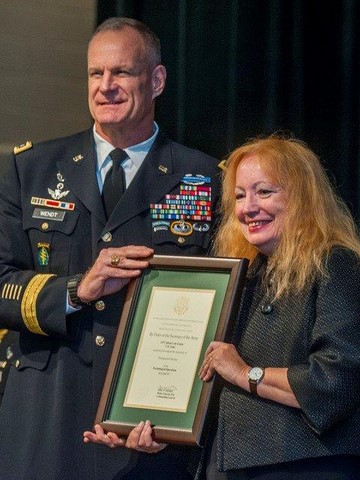 General Eric Wendt, Anne-Marie de Grazia, DMOR ceremony for Alfred de Grazia, Fort Bragg, October 31, 2014